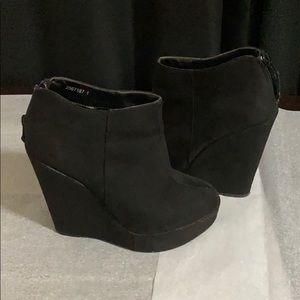 Black Ankle Heeled Booties